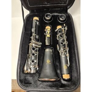 Jupiter Bb Clarinet Outfit New In Case w/ Mouthpiece & Strap Serial 370912